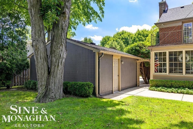 28 Hampton Rd, Grosse Pointe Shores, MI 48236 - view of garage