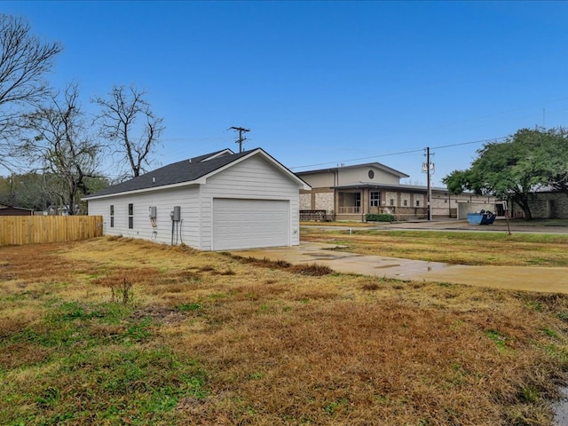 exterior space featuring a lawn