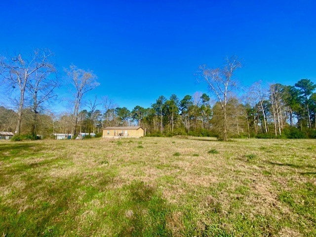 Listing photo 3 for 665 Lakeside Dr, Etoile TX 75944