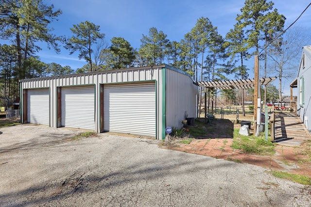 view of detached garage