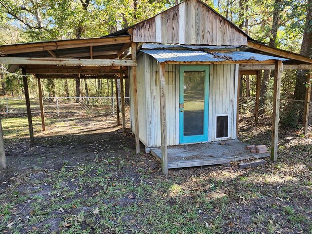 view of outbuilding