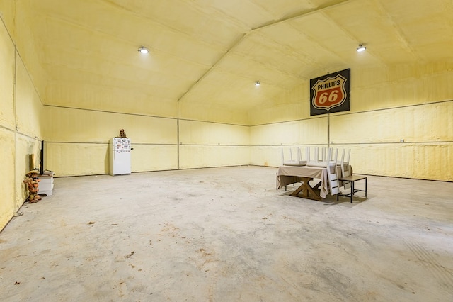 190 Whitehead Dr, Diboll, TX 75941 - view of garage