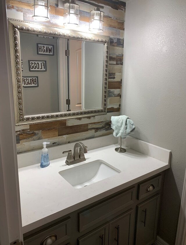 270 Lakeshore Dr, Brookeland, TX 75931 - bedroom with dark wood-type flooring, crown molding, ceiling fan, and a textured ceiling