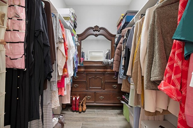 155 Sweetbriar Ct, Brookeland, TX 75931 - view of walk in closet