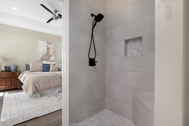 155 Sweetbriar Ct, Brookeland, TX 75931 - bathroom featuring ensuite bath, tiled shower, ceiling fan, and recessed lighting