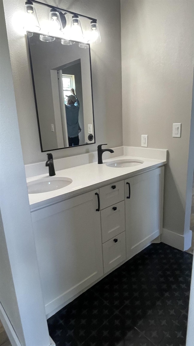 bathroom with vanity