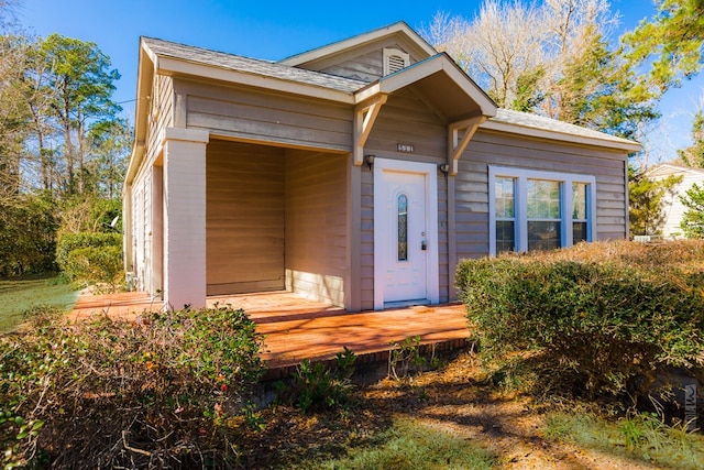 511 1st, Jasper, TX 75951 - view of front of house featuring a shingled roof