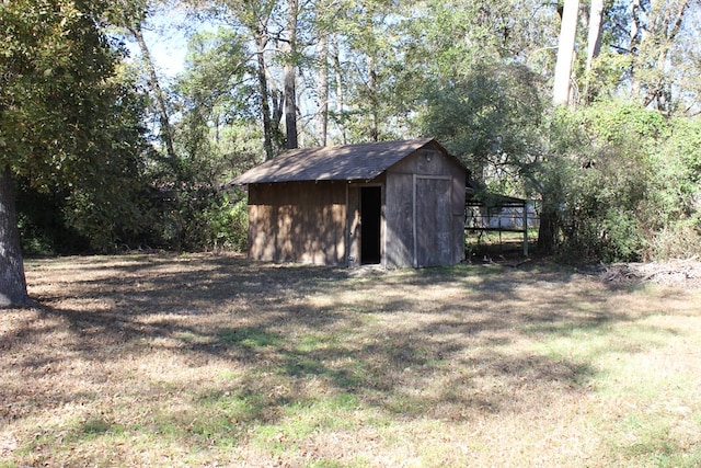 view of outdoor structure