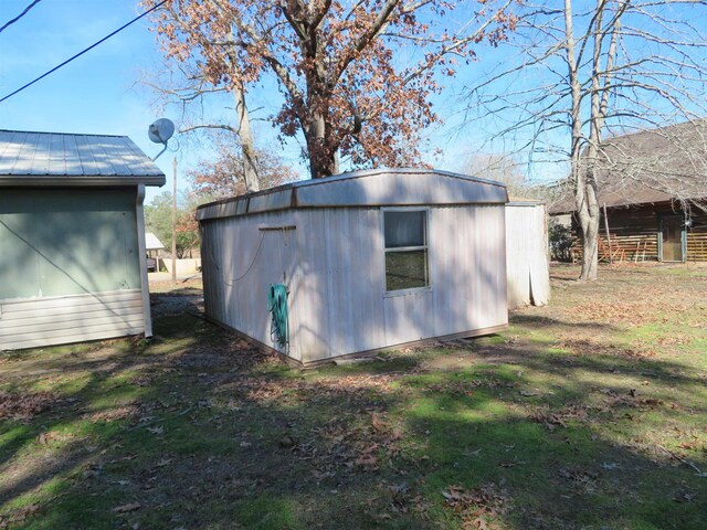 view of outdoor structure