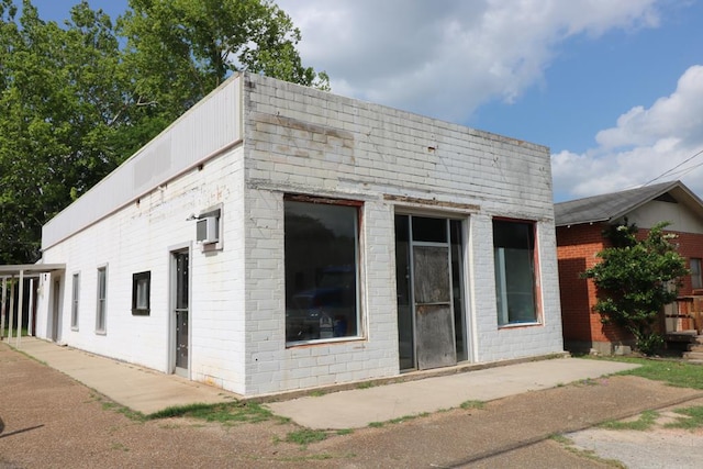 210 E Blf, Woodville, TX 75979