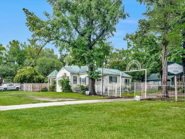 2524 US Highway 69 N, Lufkin, TX 75904 - view of front of house featuring metal roof