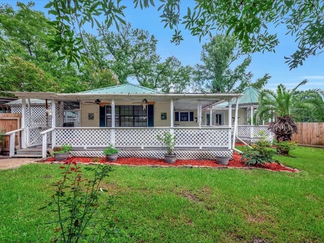 2524 US Highway 69 N, Lufkin, TX 75904 - view of front facade featuring a porch, ceiling fan, and metal roof