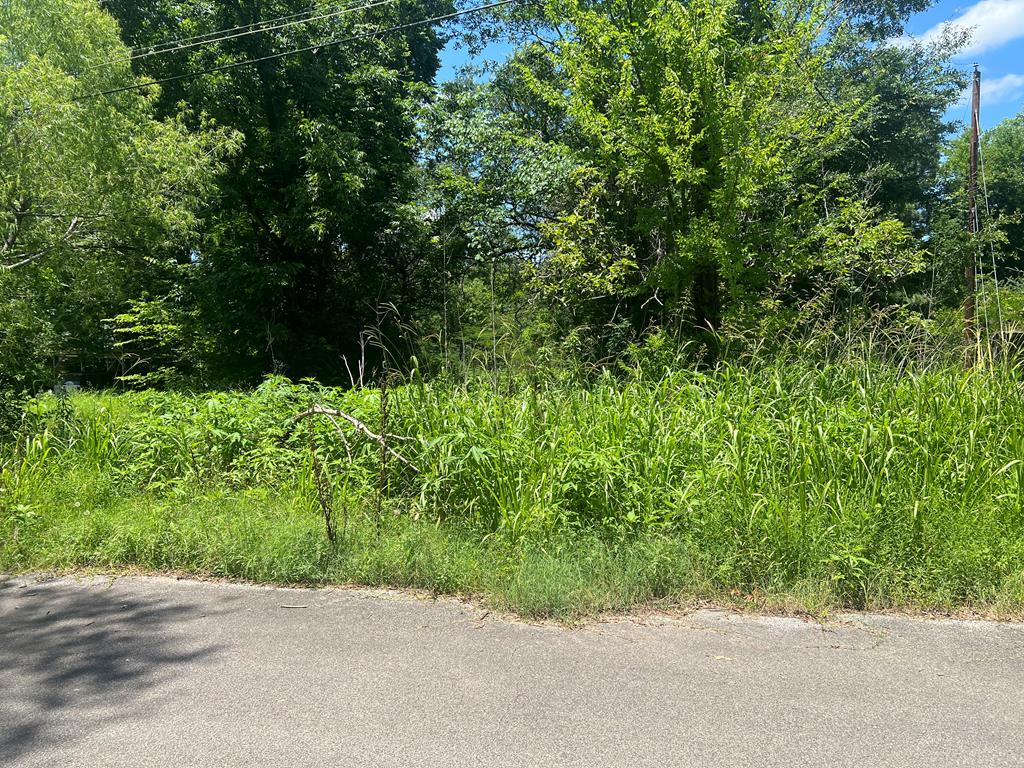 1311approx. Branch, Lufkin, TX 75901