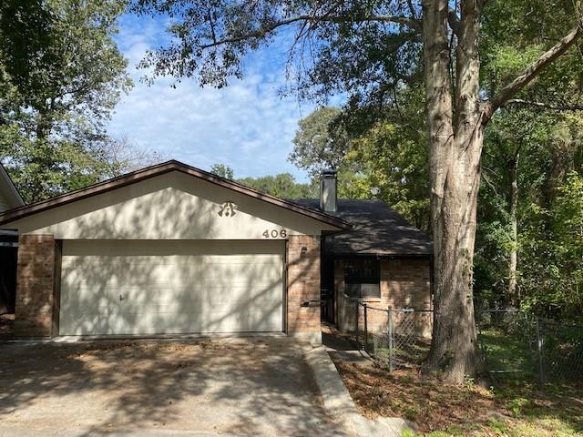 406 Forest Creek Dr, Lufkin, TX 75901 - photo 1