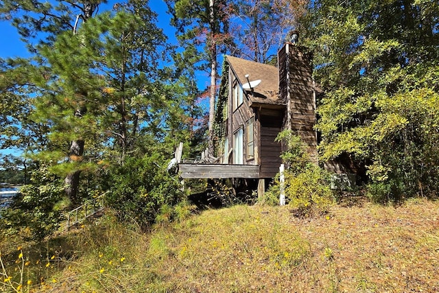 view of home's exterior