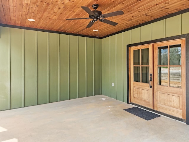 exterior space featuring ceiling fan