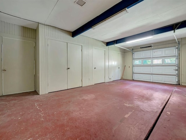 1946 Southview Cir, Center, TX 75935 - view of garage