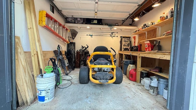 2528 Sam Rayburn Pkwy, Brookeland, TX 75931 - view of garage