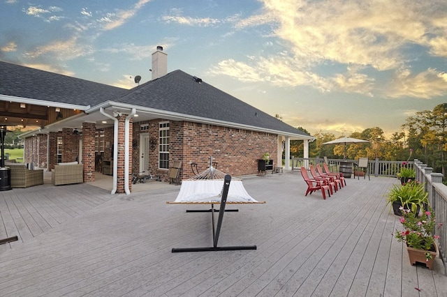 view of deck at dusk