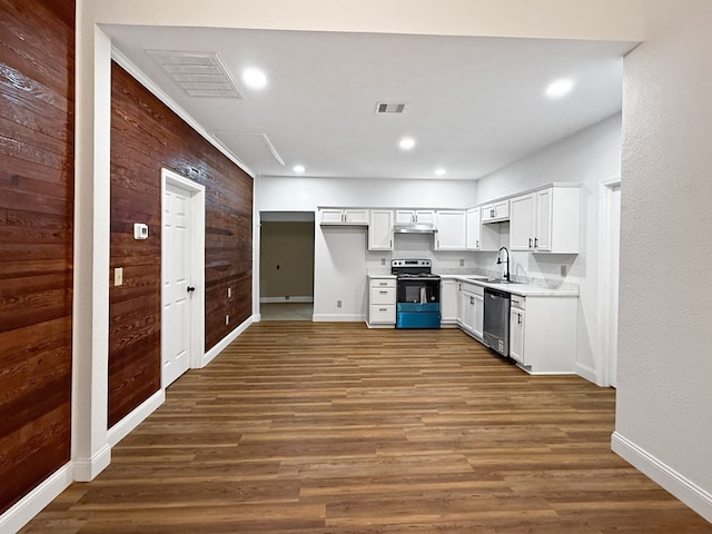 4124 N US Highway 96, Jasper, TX 75951 - kitchen with electric range oven, dishwasher, white cabinets, dark wood-style floors, and recessed lighting
