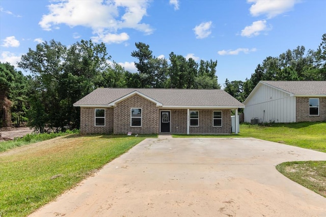 1724 Sayers St, Lufkin, TX 75901 - photo 1