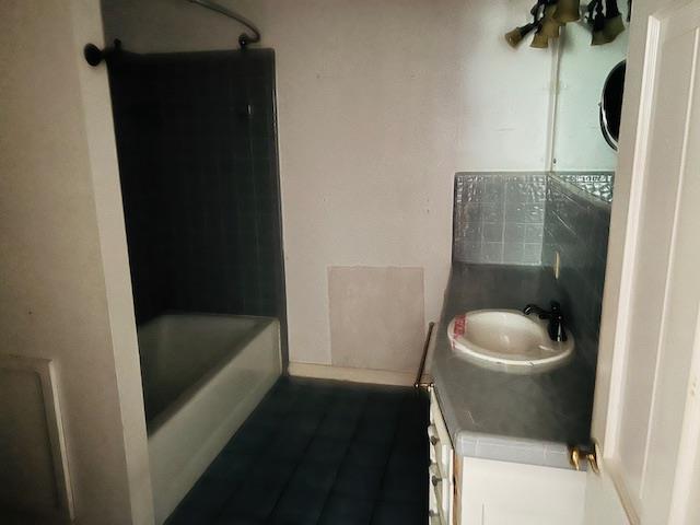 905 Fm 353, San Augustine, TX 75972 - bathroom with  shower combination and vanity