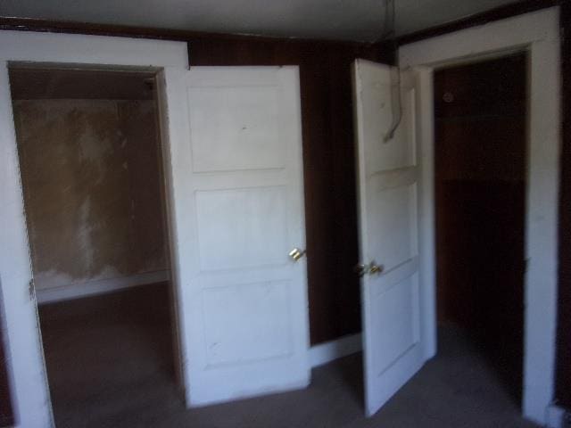 unfurnished bedroom featuring a closet