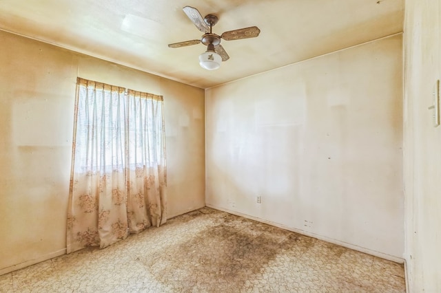 3314 Brook Holw, Nacogdoches, TX 75964 - unfurnished room with ceiling fan