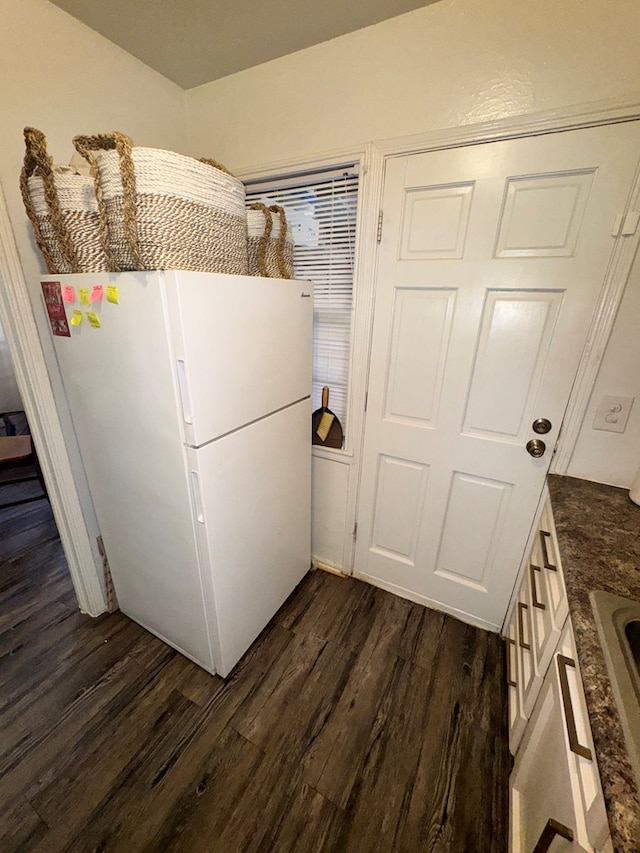 washroom featuring dark wood-type flooring