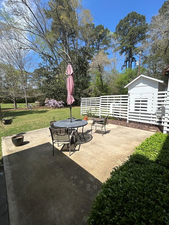 4928 Fm 252, Jasper, TX 75951 - view of patio / terrace with outdoor dining space