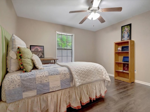 2600 Dogwood St, Nacogdoches, TX 75965 - bedroom with wood finished floors and ceiling fan