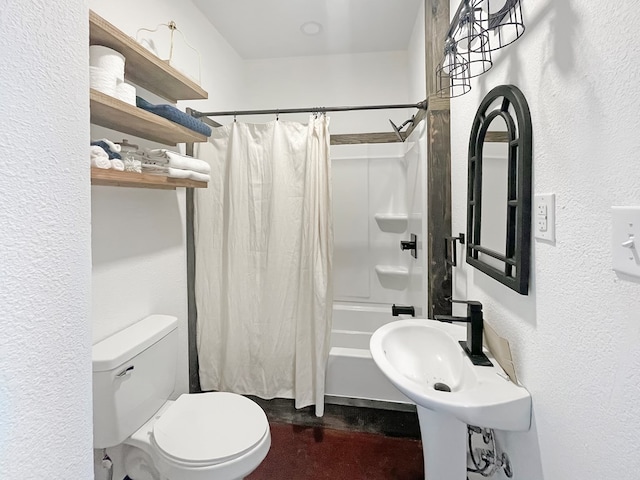 full bathroom featuring shower / bath combination with curtain, toilet, and sink