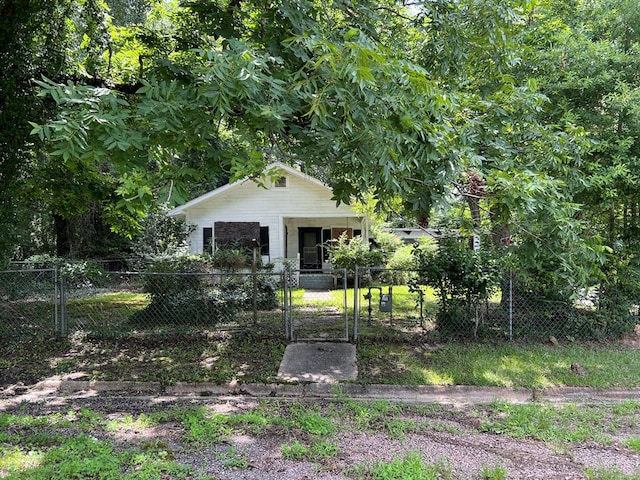 886 Johnson St, Jasper, TX 75951 - photo 2