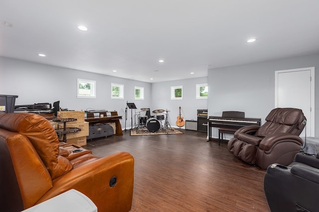 1402 Robinwood, Lufkin, TX 75904 - living area with recessed lighting and wood finished floors