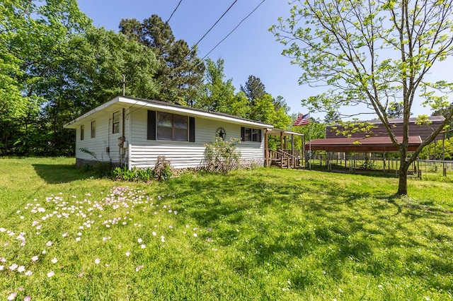 view of front of house with a front yard