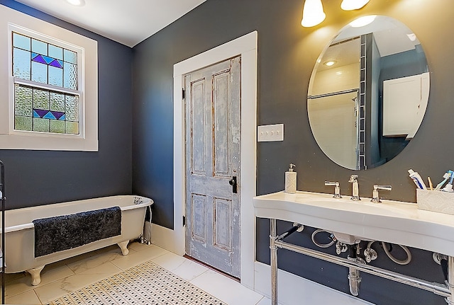 bathroom featuring a bathing tub