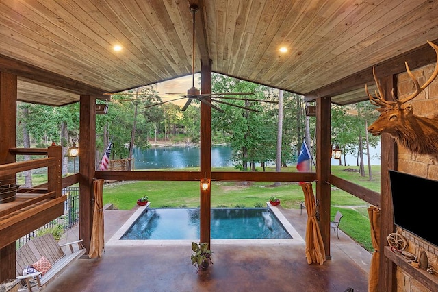 671 Lakeshore Dr, Brookeland, TX 75931 - unfurnished sunroom featuring ceiling fan and vaulted ceiling
