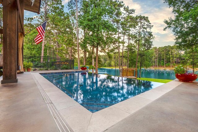 671 Lakeshore Dr, Brookeland, TX 75931 - view of pool featuring a patio area