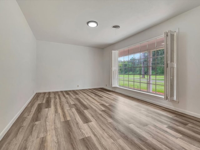 200 Platt Rd, Lufkin, TX 75904 - unfurnished room featuring wood finished floors and baseboards