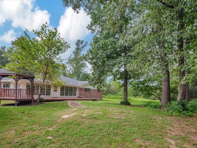 200 Platt Rd, Lufkin, TX 75904 - view of grassy yard featuring a deck and a gazebo