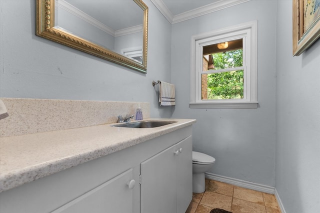 915 Evans Dr, Lufkin, TX 75904 - bathroom with vanity and ornamental molding