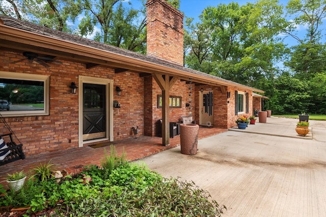 915 Evans Dr, Lufkin, TX 75904 - view of patio featuring a ceiling fan