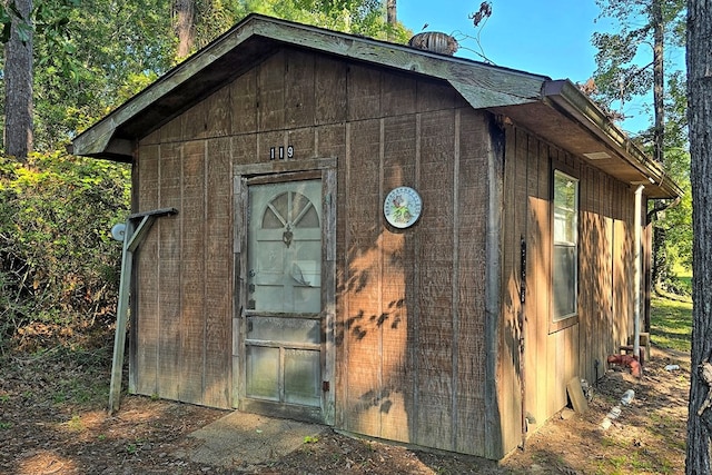 view of outdoor structure