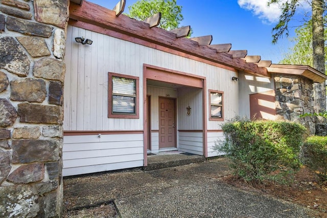 view of side of property
