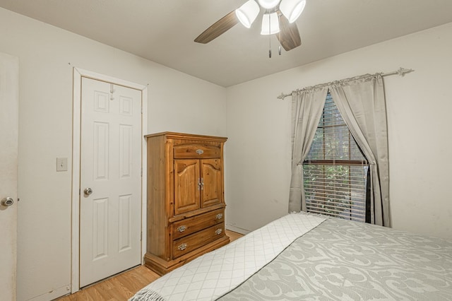 1500 New Haven Rd, Hemphill, TX 75948 - bedroom with a closet, light hardwood / wood-style floors, and ceiling fan