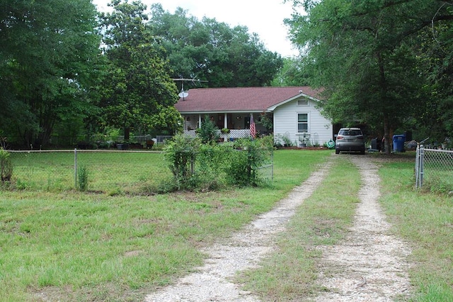 view of front of property with a front lawn