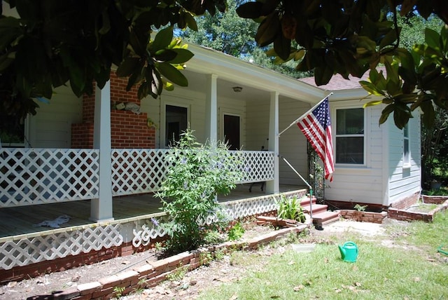 view of front of home featuring covered porch