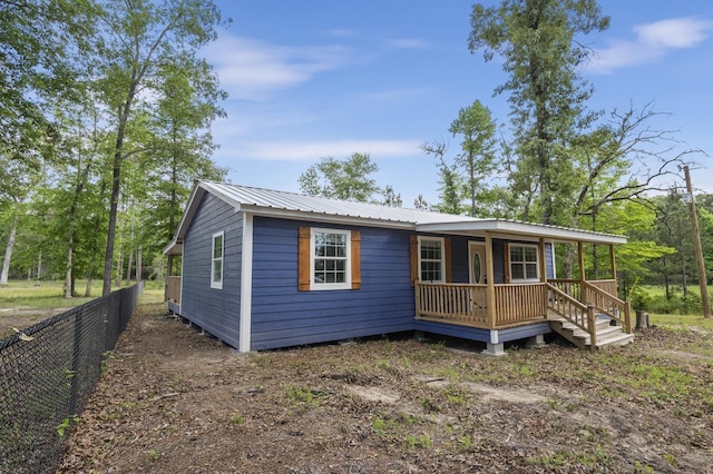 view of front of home with covered porch