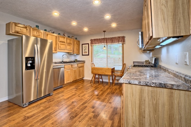 202 Tipperary Dr, Milam, TX 75959