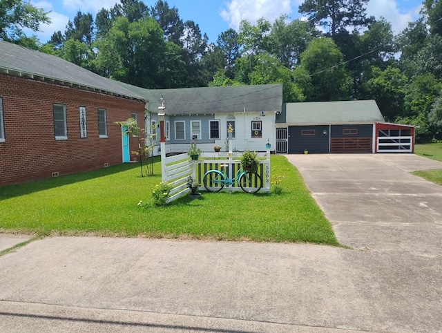 5003 Lotus Ln, Lufkin, TX 75904 - view of front of property with a front lawn